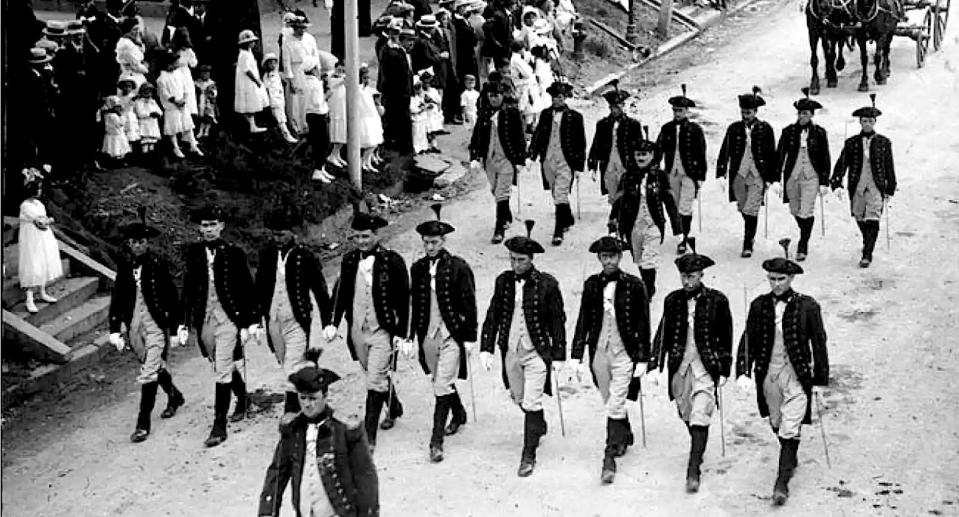 This 1916 Bristol parade photo shows a militia unit marching in Continental attire.