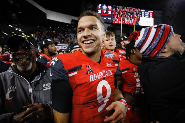 Falcons Draft QB Cincinnati Desmond Ridder with third-round pick