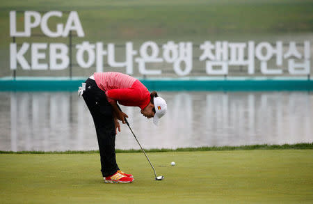 Golf - LPGA KEB Hana Bank Championship - Fourth Round - Incheon, South Korea - 16/10/16. Carlota Ciganda of Spain reacts after missing a putt on the eighteenth green. REUTERS/Kim Hong-Ji