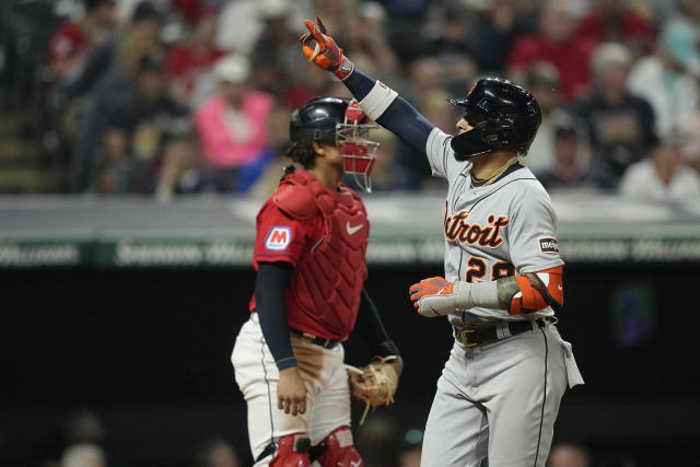 Tigers release veteran catcher Eric Haase, sign free agent C Carson Kelly