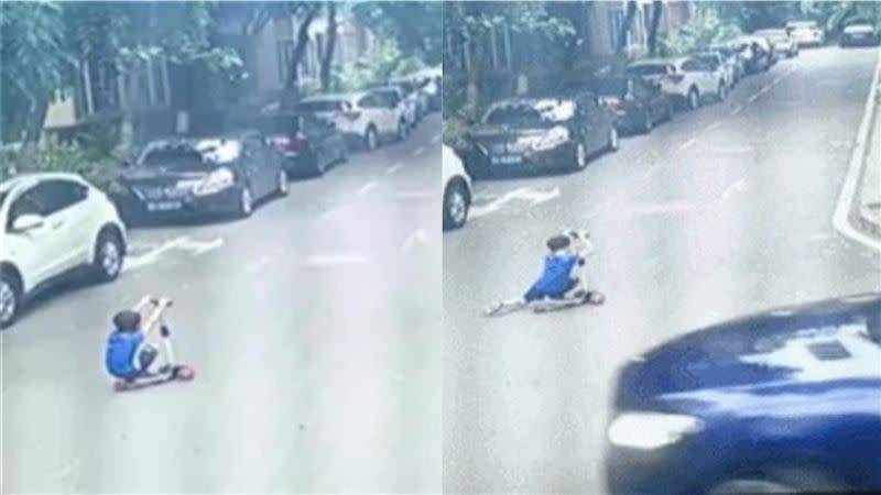 男童以「蹲姿」玩滑板車，卻慘遭轎車輾斃。（圖／翻攝自極目新聞）
