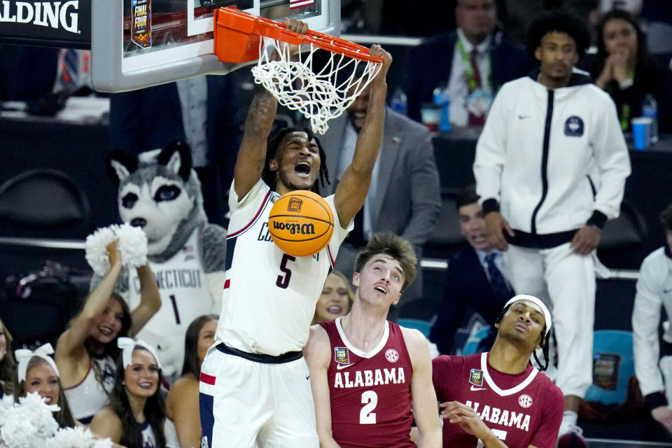 UConn's Stephon Castle is an anomaly in this NCAA title game a blue