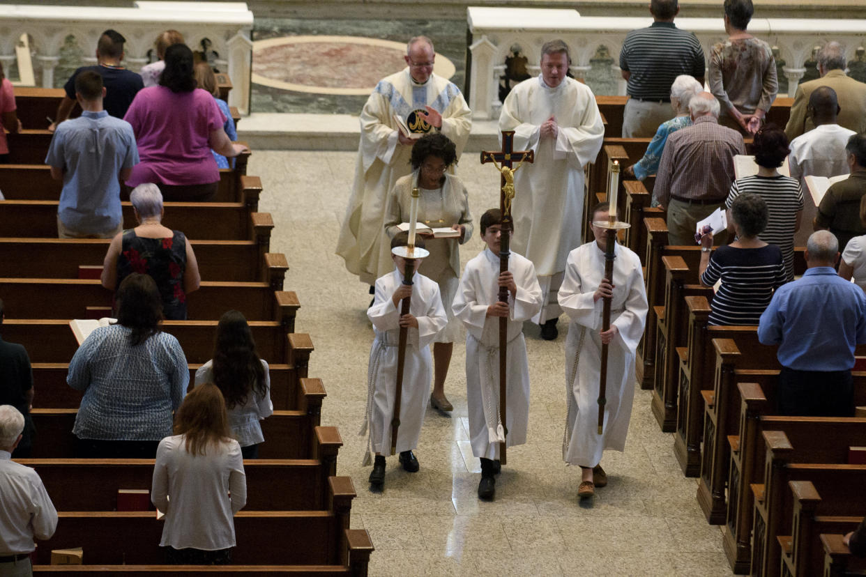 A Mass in Pittsburgh on Aug. 15, the day after the release of a Pennsylvania grand jury report detailing how Catholic Church dioceses in the state covered up priests&rsquo; sexual abuse of more than 1,000 children over the course of seven decades. (Photo: Jeff Swensen / Getty Images)