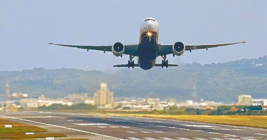 桃園市觀旅局日前將桃園機場飛機起降即時影像上線，桃園機場公司開會討論，希望不要直播。（圖／桃園市觀光旅遊局提供／賴佑維桃園傳真）