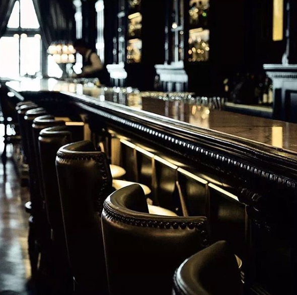 Long Bar at Waldorf Astoria – Shanghai  