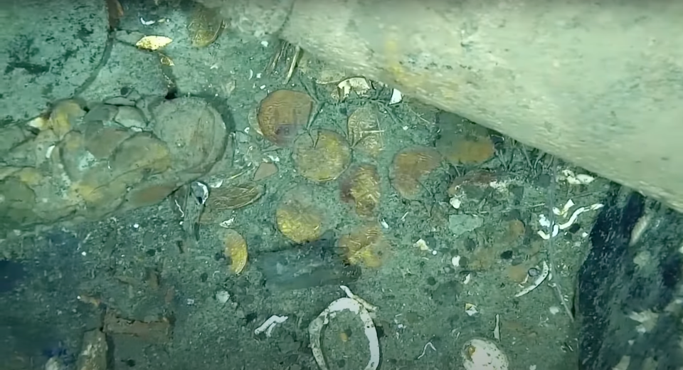 Goldmünzen, die im Schiffswrack von San Jose gefunden wurden. - Copyright: ARMADA DE COLOMBIA