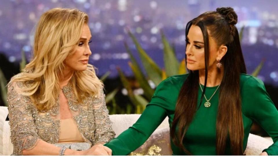Kathy Hilton and Kyle Richards on "The Real Housewives of Beverly Hills" Season 13 reunion (Bravo)