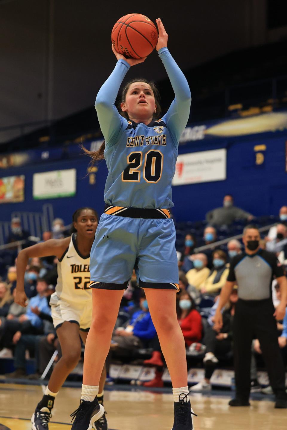 Kent State junior guard Clare Kelly scored a game-high 17 points in Saturday's loss at Western Michigan.