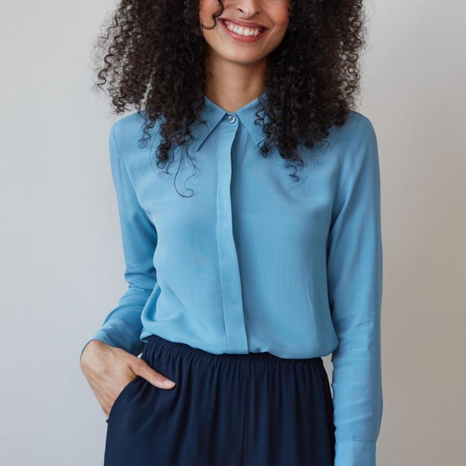 blue blouse