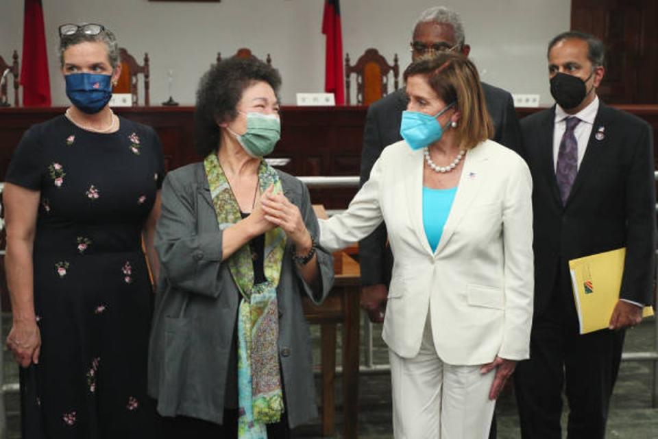 Nancy Pelosi meets with the President of Taiwan (Anadolu Agency via Getty Images)