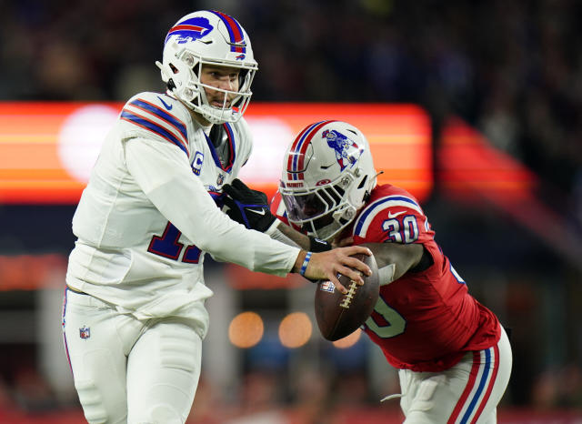 Bills' Josh Allen leaves game vs. Patriots after helmet-to-helmet