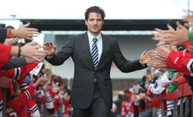 Flyers add Patrick Sharp to front office as special advisor