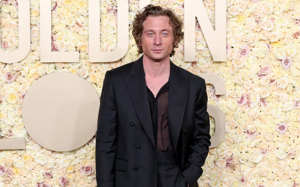 Jeremy Allen White attends the 81st Annual Golden Globe Awards at the Beverly Hilton on January 7, 2024