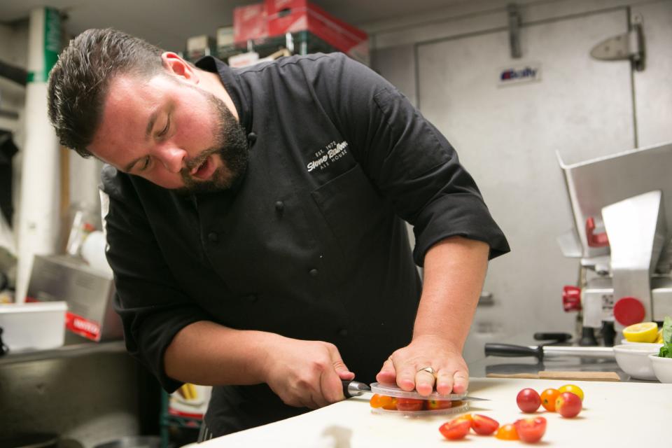 In 2016, Robbie Jester, formerly the executive chef of Stone Balloon Ale House in Newark, beat Bobby Flay on the Food Network program, "Beat Bobby Flay." His winning shrimp scampi dish is now on the menu of Jester's restaurant Pizzeria Mariana in Newark.