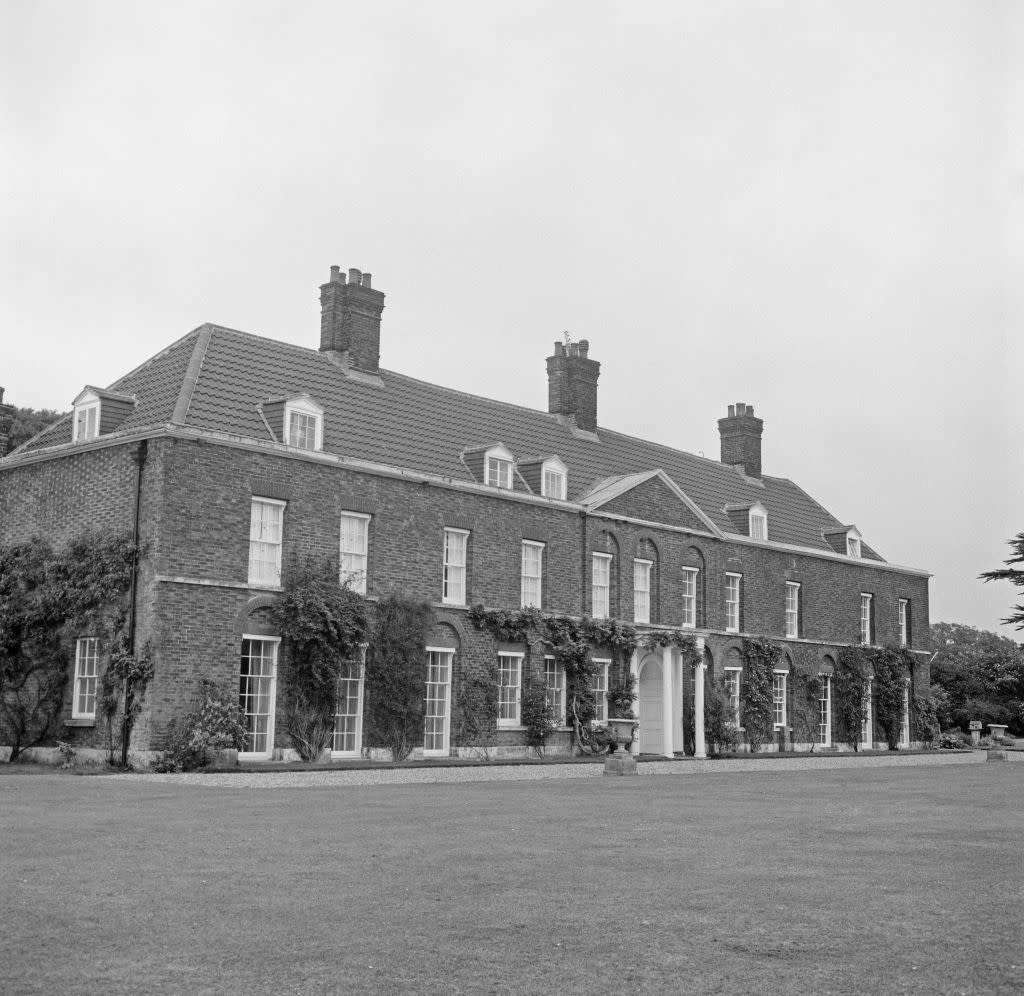 anmer hall, 1973