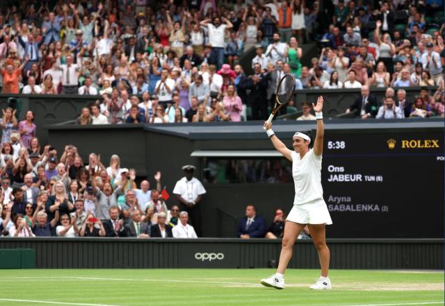 Sabalenka dominates Zheng, repeat as Australian Open women's singles champ  - Yahoo Sports