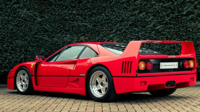 The Ferrari F40 - The Classic Supercar