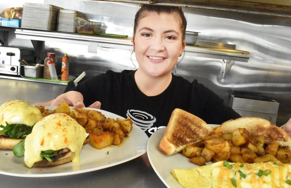 Twisted Griddle owner Lexis McGlynn serves diners Monday, Oct. 2, 2023.