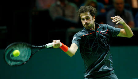 Tennis - ATP 500 - Rotterdam Open - Quarterfinal - Ahoy, Rotterdam, Netherlands - February 16, 2018 Robin Haase of the Netherlands in action against Roger Federer of Switzerland. REUTERS/Michael Kooren