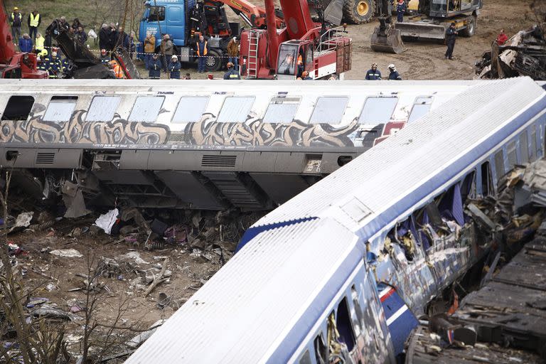 Grecia; trenes; mundo; bomberos; rescatistas; Larissa; Atenas; Tempe