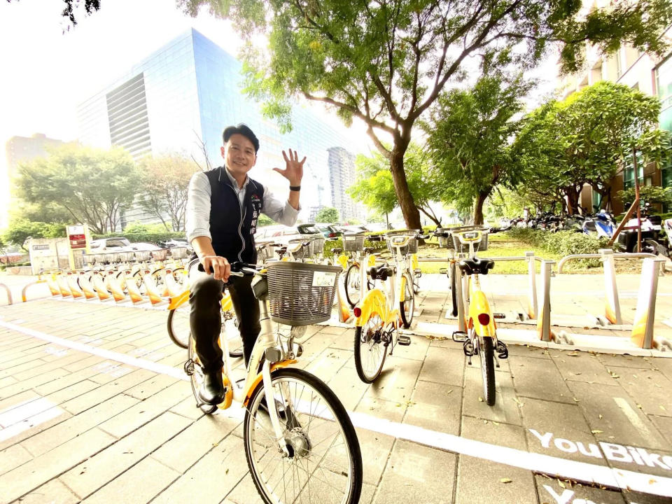 <strong>台中市政府交通局長葉昭甫表示，市長盧秀燕推行youbike落實低碳交通超前達標。（圖／台中市政府提供）</strong>