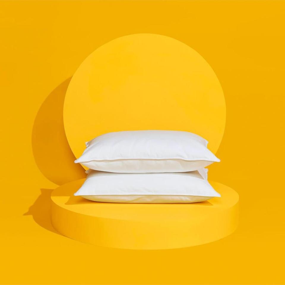 4) SlumberCloud Core Down Alternative Pillow