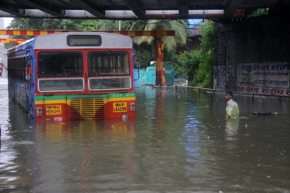 Heavy Rains Lash Mumbai