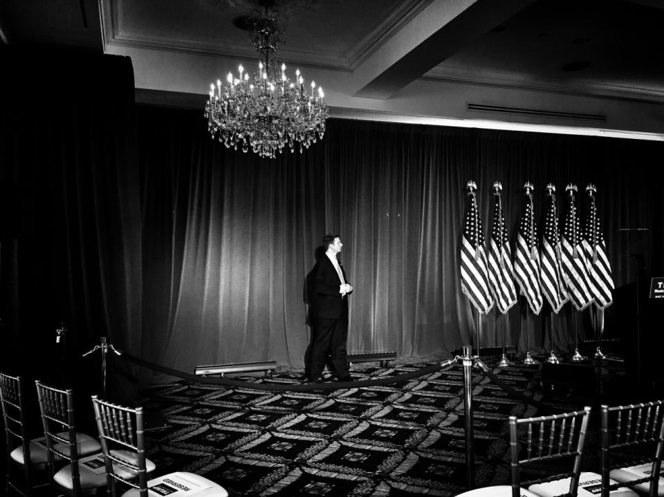 <p>A Secret Service agent guards the podium where Donald Trump was set to speak at an election night rally on June 7 in Briarcliff Manor, N.Y. (Photo: Holly Bailey/Yahoo News) </p>