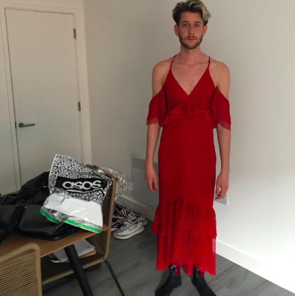 Dylan Evans' ASOS order went hilariously wrong. Source: Twitter / mrdylanevans