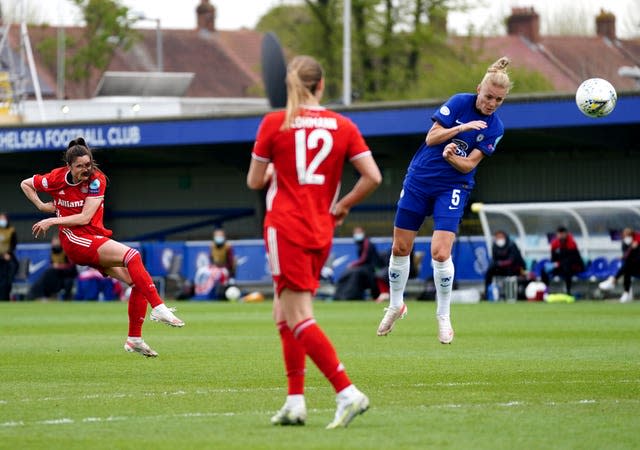 Bayern Munich’s Sarah Zadrazil (left) scores a stunning goal for Bayern