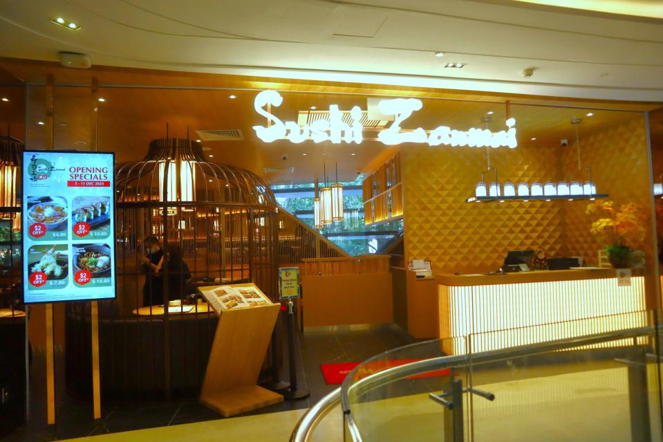 Sushi Zanmai - Front entrance