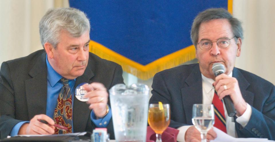 York County District Attorney Stan Rebert debates challenger Tom Kearney during a lunch at the Rotary Club of York in 2009.