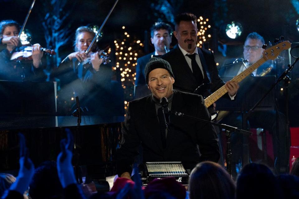 Harry Connick, Jr. performed two songs at the Dec. 1 tree lighting ceremony in New York.