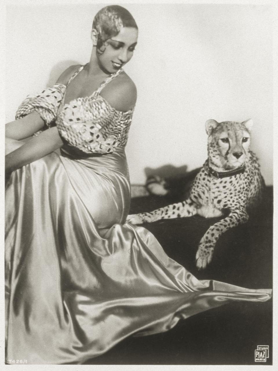 1931: Josephine Baker and Her Cheetah