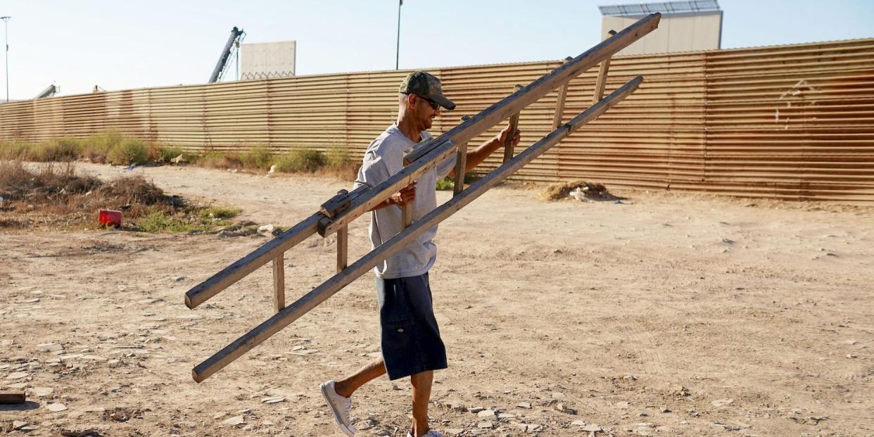 border wall ladders trump