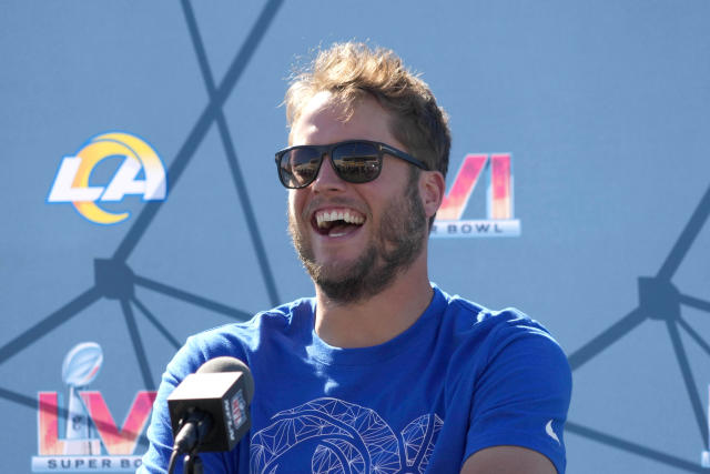 Matthew Stafford's pre-game outfit was the exact opposite of Joe