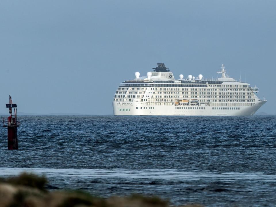 mv artania cruise ship coroanvirus