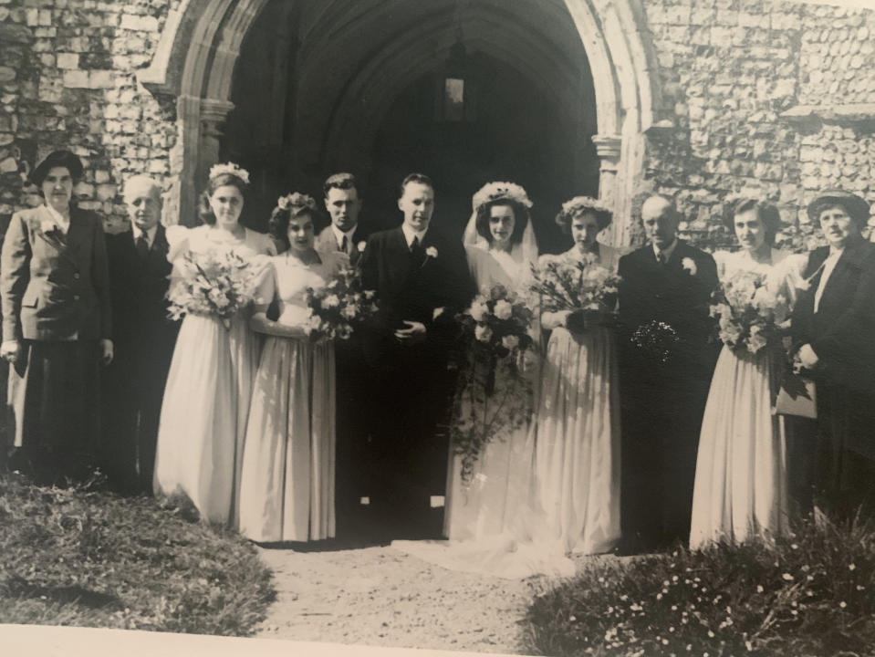 Les and Audrey, centre, at their wedding in 1951. [Photo: SWNS]