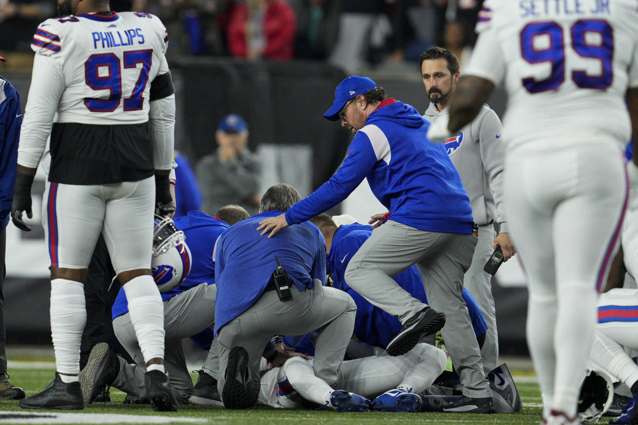 Buffalo Bills' Damar Hamlin is examined (Jeff Dean / AP)