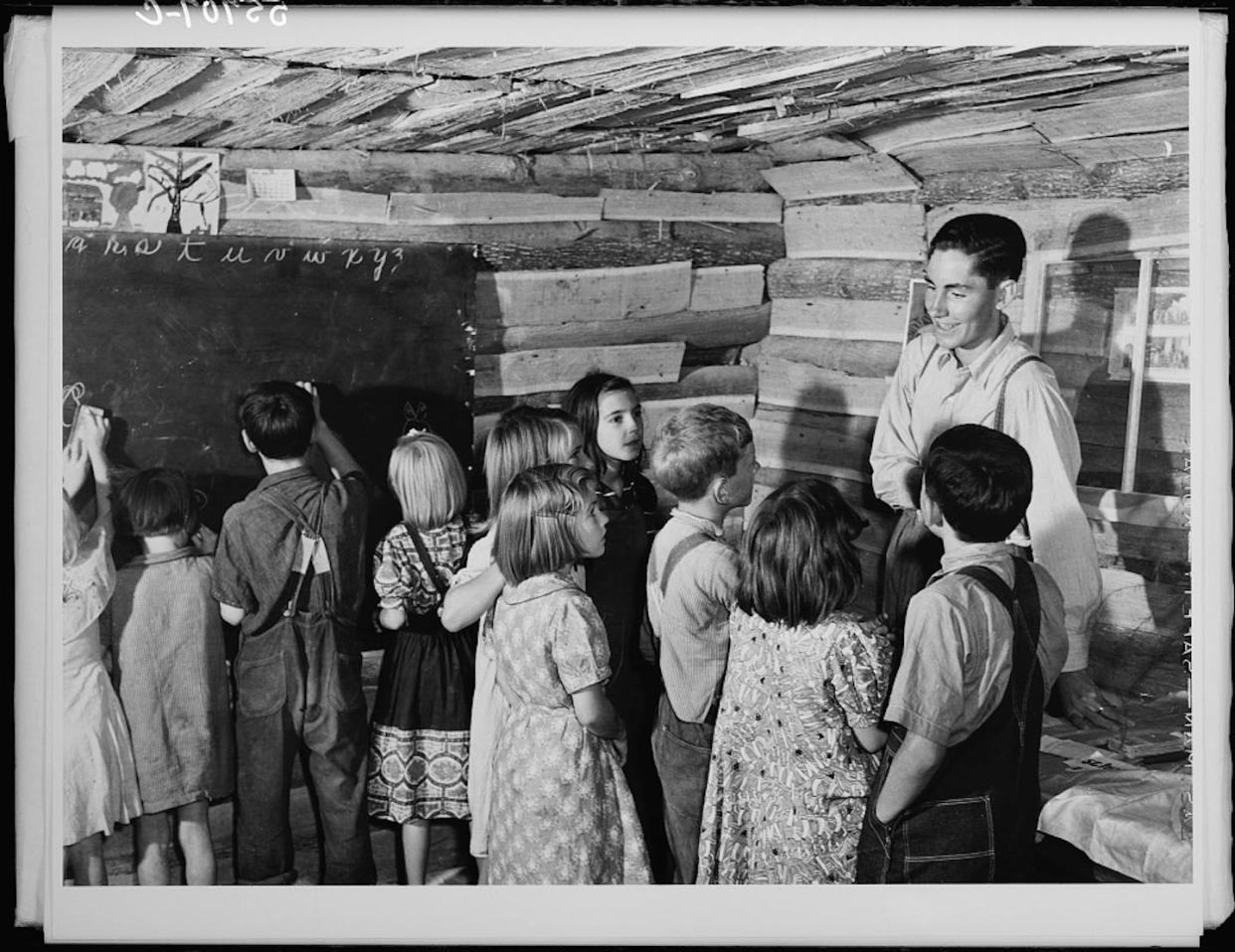 The founders believed education was crucial to democracy. Here, a one-room schoolhouse in Breathitt County, Ky. <a href="https://www.loc.gov/item/2017805041/" rel="nofollow noopener" target="_blank" data-ylk="slk:Photograph by Marion Post Wolcott/Library of Congress;elm:context_link;itc:0;sec:content-canvas" class="link ">Photograph by Marion Post Wolcott/Library of Congress</a>