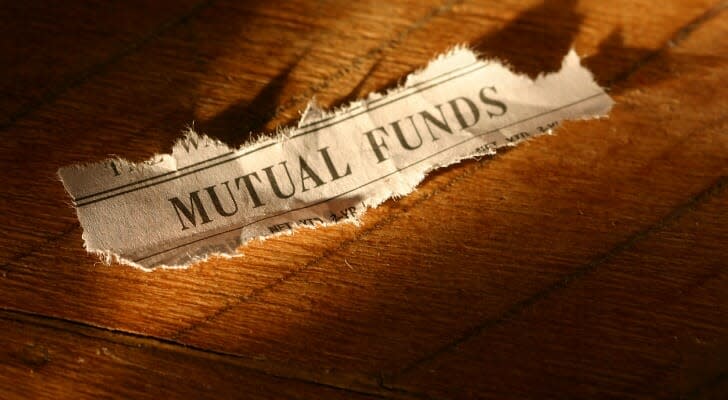 "Mutual Funds" written on a piece of paper