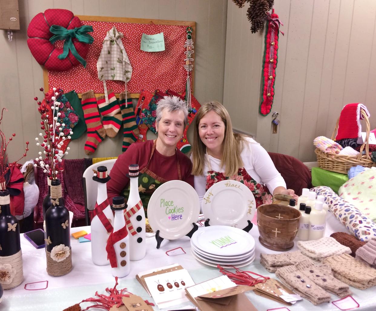 akeville United Church of Christ will hold its annual Christmas Fair on Nov. 18