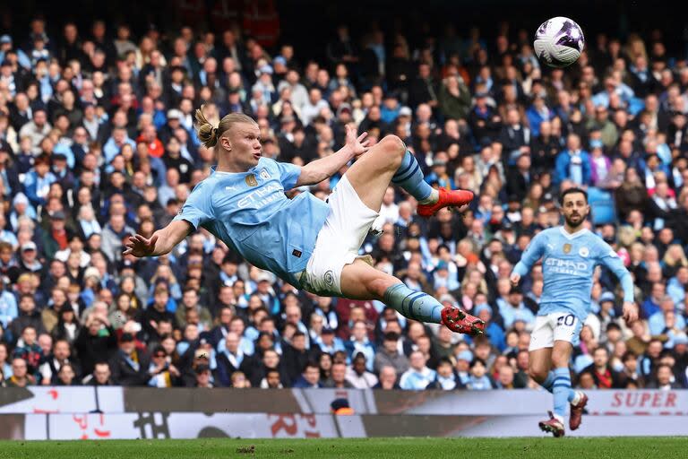 Erling Haaland viene de convertirle cuatro goles a Wolverhampton; el noruego es la principal carta de gol de Manchester City