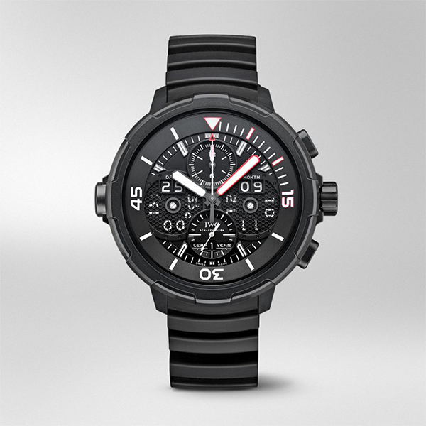 2017年Ceratanium®材質的首度現身，是用在海洋時計特別版萬年曆（型號379403）的錶殼上，是錶徑49mm的大塊頭。