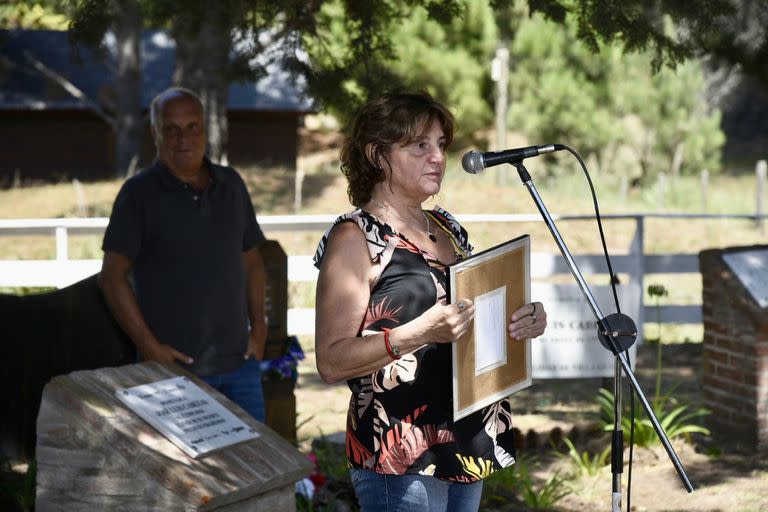 Homenaje a José Luis Cabezas a 26 años de su asesinato: Gladys leyó una carta a su hermano 