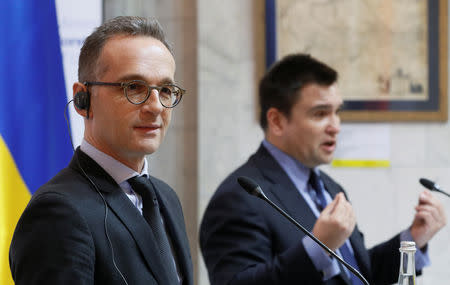 German Foreign Minister Heiko Maas (L) and his Ukrainian counterpart Pavlo Klimkin attend a news conference following their talks in Kiev, Ukraine January 18, 2019. REUTERS/Valentyn Ogirenko