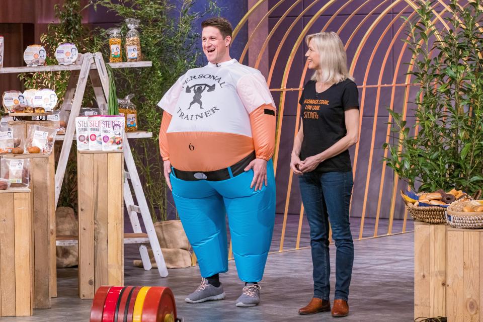 Das Gründerpaar Matthias Steiner und Inge Steiner pitche am Montagabend ihre Low-Carb-Produkte.  - Copyright: RTL / Bernd-Michael Maurer