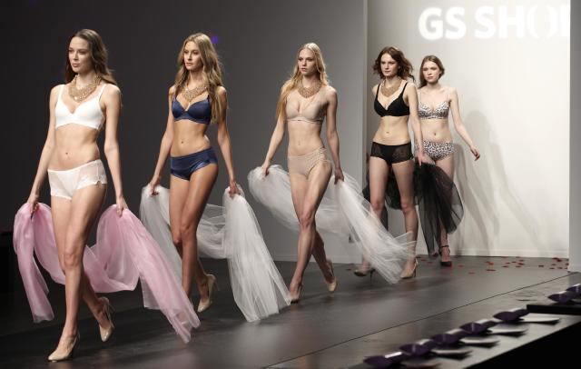 Lingerie fashion show featuring Spanx kicks off New York Fashion Week