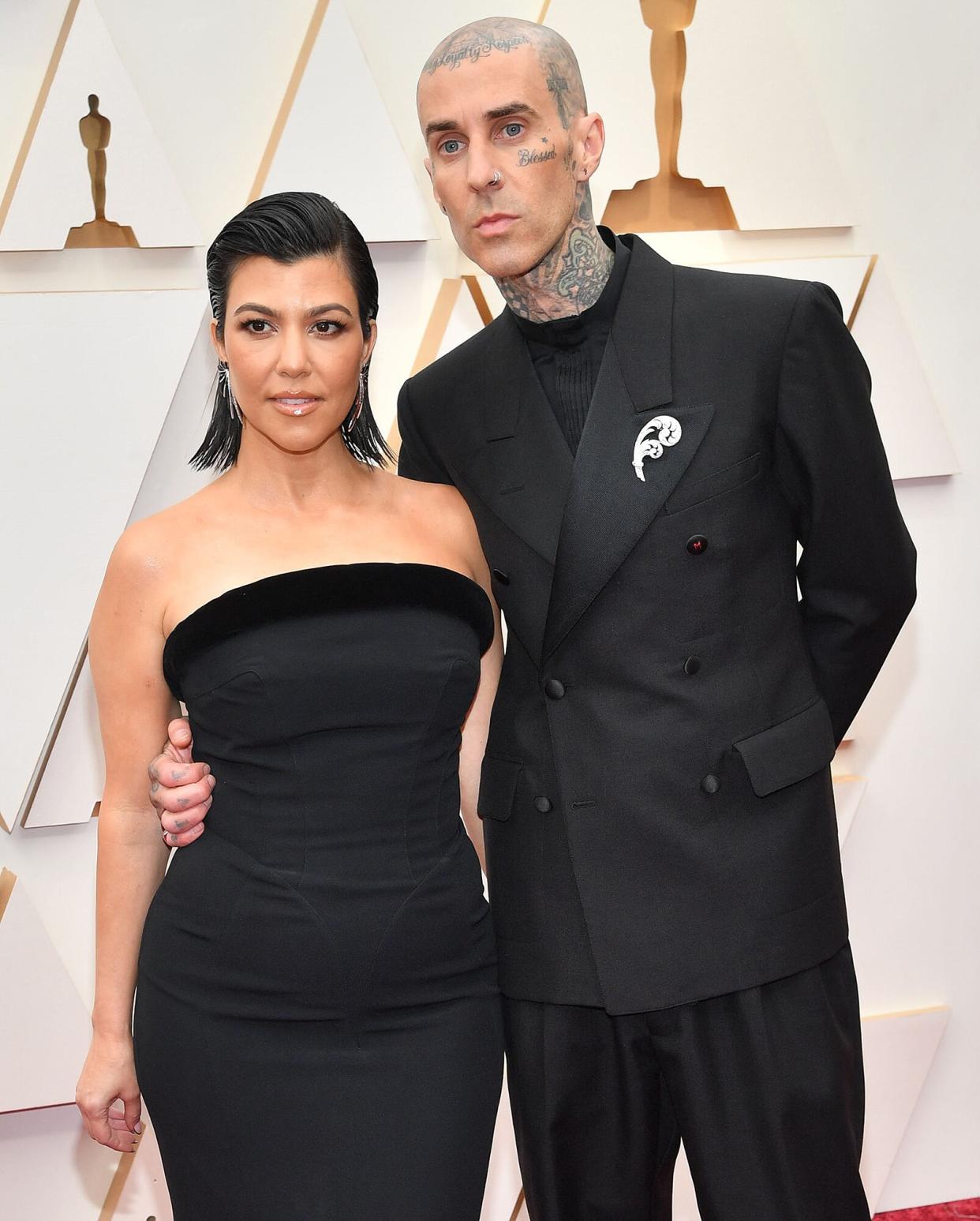 kourtney kardashian, travis barker