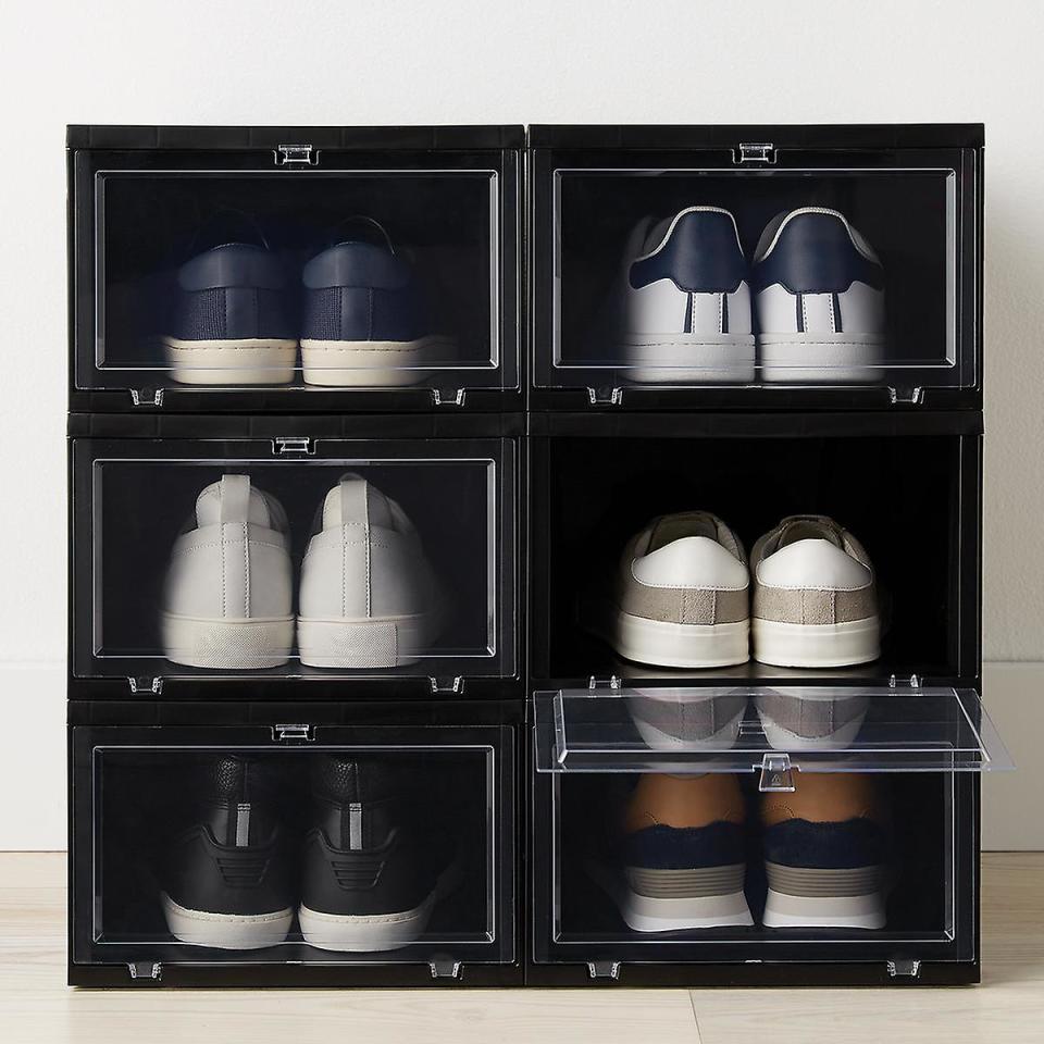 <p><a href="https://go.redirectingat.com?id=74968X1596630&url=https%3A%2F%2Fwww.containerstore.com%2Fs%2Fdrop_front-shoe-box-case-of-6%2Fd%3Fq%3Ddrop%2Bfront%2Bbox%26productId%3D11018193&sref=https%3A%2F%2Fwww.esquire.com%2Fstyle%2Fmens-fashion%2Fg34962086%2Fbest-sneakerhead-gifts%2F" rel="nofollow noopener" target="_blank" data-ylk="slk:Shop Now;elm:context_link;itc:0;sec:content-canvas" class="link ">Shop Now</a></p><p>Case of 6 Drop-Front Shoe Box </p><p>containerstore.com</p><p>$79.99</p>